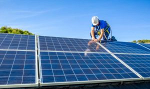 Installation et mise en production des panneaux solaires photovoltaïques à Sainte-Soulle